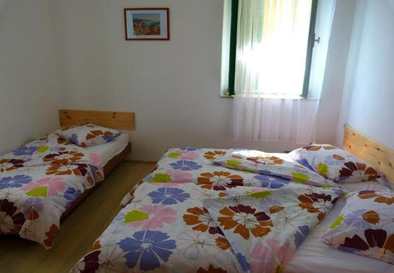 Holiday Home Villa Jadran - 10 M From Beach بريكو المظهر الخارجي الصورة