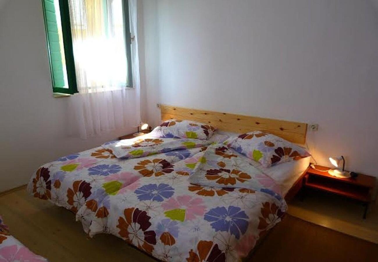 Holiday Home Villa Jadran - 10 M From Beach بريكو المظهر الخارجي الصورة