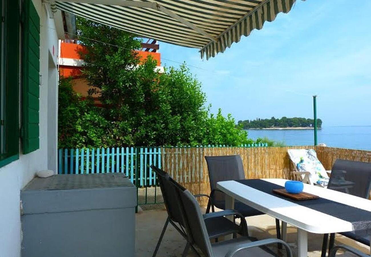 Holiday Home Villa Jadran - 10 M From Beach بريكو المظهر الخارجي الصورة